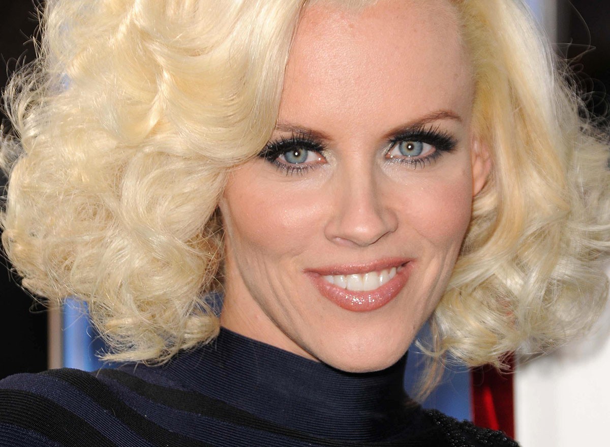 Jenny McCarthy   at the Los Angeles Premiere of 'Yes Man'. Mann VIllage Theater, Westwood, CA. 12-17-08