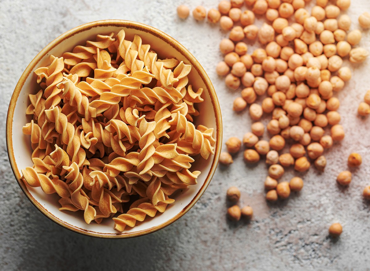 Chickpea,Bean,Fusilli,Pasta.,Bowl,Raw,Pasta,Chickpea, protein